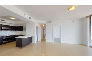 90 SW 3rd St APT 4002, Miami, FL 33130, Sold 06/14/24
