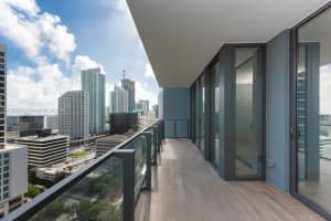 68 SE 6th St Apt 1609, Miami, FL 33131, Sold 07/17/24