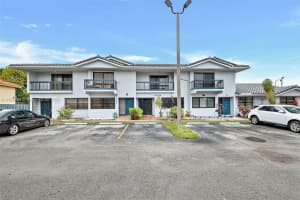 10936 NW 7th St APT 1002, Miami, FL 33172, Sold 06/06/24