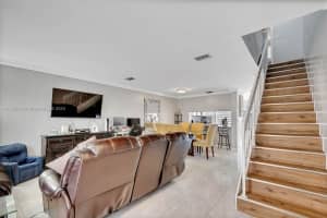 10936 NW 7th St APT 1002, Miami, FL 33172, Sold 06/06/24