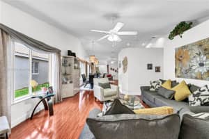 4242 Greenbriar Ln, Weston, FL 33331, Sold 06/07/24