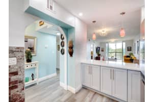 2541 Aragon Blvd APT 403, Sunrise, FL 33322, Sold 05/24/24