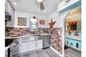 2541 Aragon Blvd APT 403, Sunrise, FL 33322, Sold 05/24/24