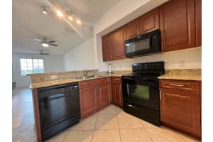 111 NW 2nd Ave UNIT 6, Hallandale Beach, FL 33009, Sold 10/01/24