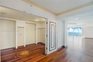 20201 E Country Club Dr APT 2210, Aventura, FL 33180, Sold 06/14/24