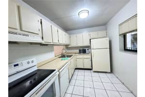 8615 NW 8th St APT 210, Miami, FL 33126, Sold 07/12/24