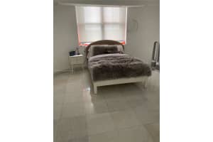 1800 NE 114th St APT 2310, Miami, FL 33181, Sold 10/01/24