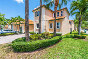 8369 NW 143rd St, Miami Lakes, FL 33016, Sold 01/30/25