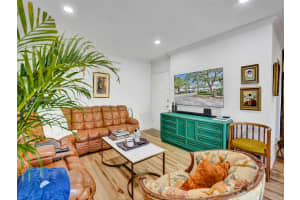 35 Edgewater Dr APT 202, Coral Gables, FL 33133, Sold 11/01/24