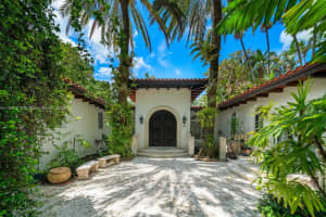2524 Regatta Ave, Miami Beach, FL 33140, Sold 07/01/24