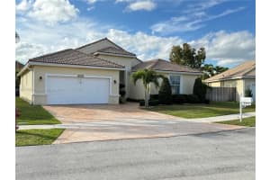 9325 Cove Point Cir, Boynton Beach, FL 33472, Sold 08/16/24