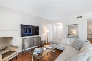 Jade at Brickell Bay, 1331 Brickell Bay Dr #401, Miami, FL 33131, Sold 11/01/24