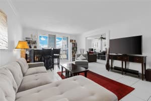 6039 Collins Ave APT 1231, Miami Beach, FL 33140, Sold 10/08/24