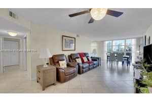 200 Leslie Dr APT 404, Hallandale Beach, FL 33009, Sold 10/24/24