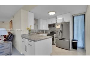 200 Leslie Dr APT 404, Hallandale Beach, FL 33009, Sold 10/24/24