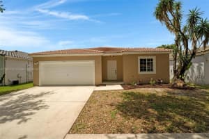 SW 102nd Ave, Pembroke Pines, FL 33025, Sold 06/03/24