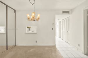 100 Berkley Rd APT 306, Hollywood, FL 33024, Sold 05/28/24