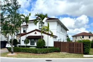 1001 NW 99th Ct, Miami, FL 33172, Sold 10/23/24