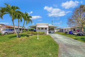 8165 SE Wren Ave, Hobe Sound, FL 33455, Sold 11/15/24