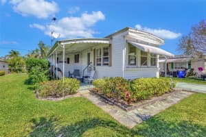 8165 SE Wren Ave, Hobe Sound, FL 33455, Sold 11/15/24