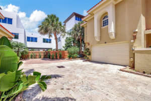 231 Garden Ct, Lauderdale-By-The-Sea, FL 33308, Sold 01/16/25