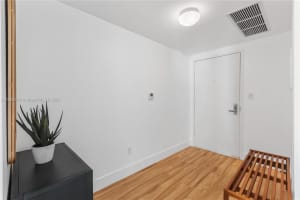 335 S Biscayne Blvd #3512, Miami, FL 33131, Sold 06/17/24