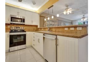 2831 Somerset Dr APT 304, Lauderdale Lakes, FL 33311, Sold 07/18/24