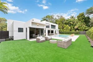 7701 SW 50th Ct, Miami, FL 33143, Sold 10/25/24