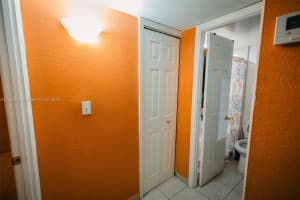 606 W 81st St APT 305, Hialeah, FL 33014, Sold 10/10/24