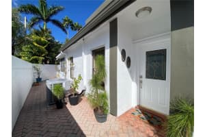 680 SW 158th Way, Pembroke Pines, FL 33027, Sold 06/04/24