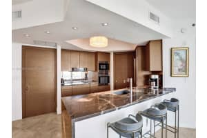 1000 South Pointe Dr APT 705, Miami Beach, FL 33139, Sold 11/20/24