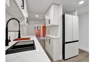 2421 NW 11th St # 20b, Miami, FL 33125, Sold 02/10/25