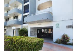 8201 Byron Ave APT 209, Miami Beach, FL 33141, Sold 06/03/24