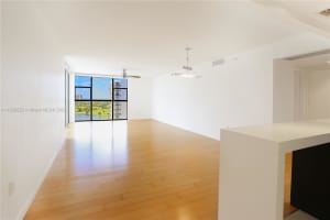20505 E Country Club Dr APT 2038, Aventura, FL 33180, Sold 06/11/24