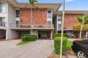 6805 Brookline Dr #6805, Hialeah, FL 33015, Sold 05/30/24