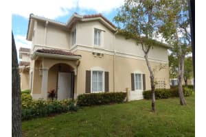 8850 W Flagler St APT 15, Miami, FL 33174, Sold 06/03/24