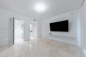 540 West Ave APT 1513, Miami Beach, FL 33139, Sold 10/22/24