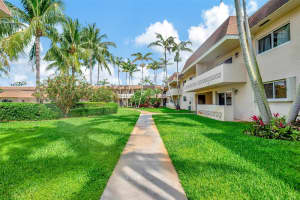 14500 SW 88th Ave APT 226, Palmetto Bay, FL 33176, Sold 07/19/24