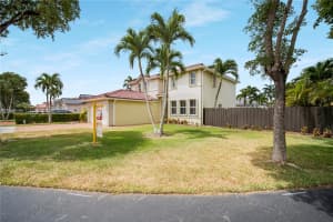 8100 SW 163rd Ct, Miami, FL 33193, Sold 11/01/24