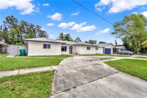 6535 NW 11th St, Margate, FL 33063, Sold 11/13/24
