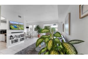 8874 W Flagler St APT 203, Miami, FL 33174, Sold 07/16/24
