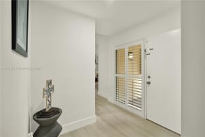 10910 SW 72nd St APT 272, Miami, FL 33173, Sold 06/24/24