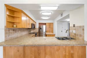 201 Crandon Blvd APT 129, Key Biscayne, FL 33149, Sold 07/01/24