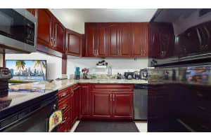 9483 SW 76th St APT N3, Miami, FL 33173, Sold 06/12/24