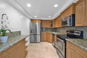 600 Biltmore Way APT 512, Coral Gables, FL 33134, Sold 05/10/24