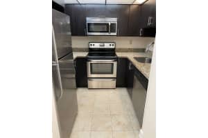 5249 NW 7th St APT 303, Miami, FL 33126, Sold 06/13/24