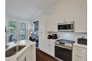 849 Falling Water Rd, Weston, FL 33326, Sold 06/05/24