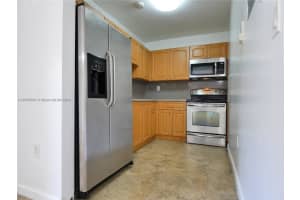 4725 NW 7th St Apt 208-3, Miami, FL 33126, Sold 06/10/24