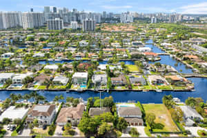 467 Tamarind Dr, Hallandale Beach, FL 33009, Sold 06/18/24