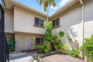 311 NW 82nd Ave APT 1205, Miami, FL 33126, Sold 06/06/24